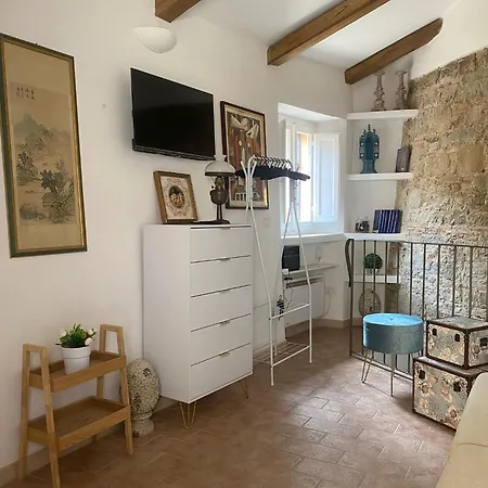 Pietre Antiche St John